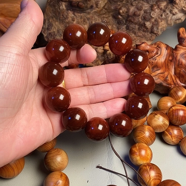 家***少无事牌柏木（崖柏）太行崖柏山中之神塔位于