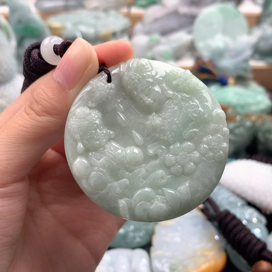 吊坠(不含链)未镶嵌翡翠