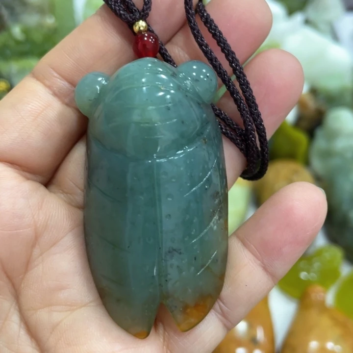 蛇纹石玉未镶嵌珠宝奇石