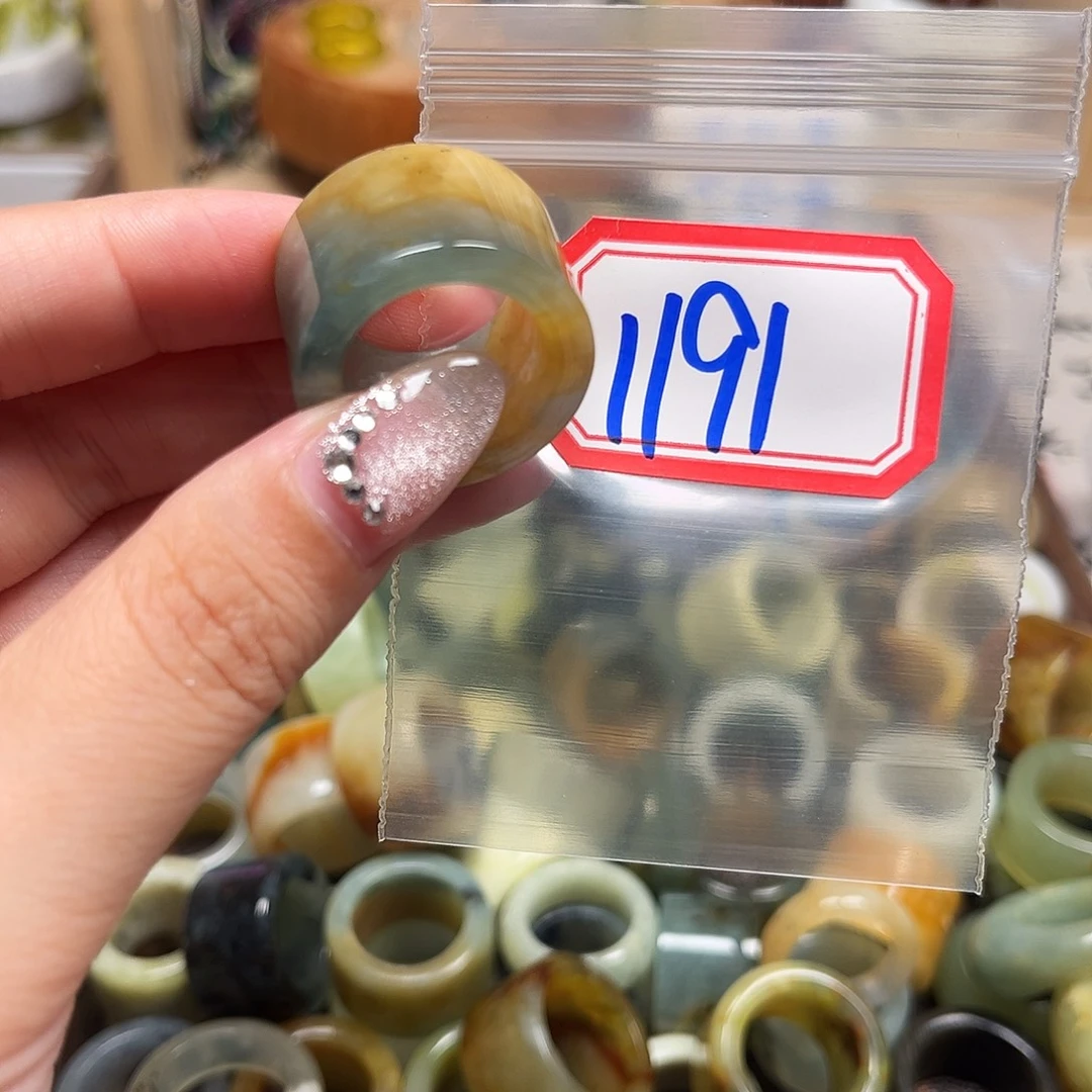 葫***芦蛇纹石玉未镶嵌戒指