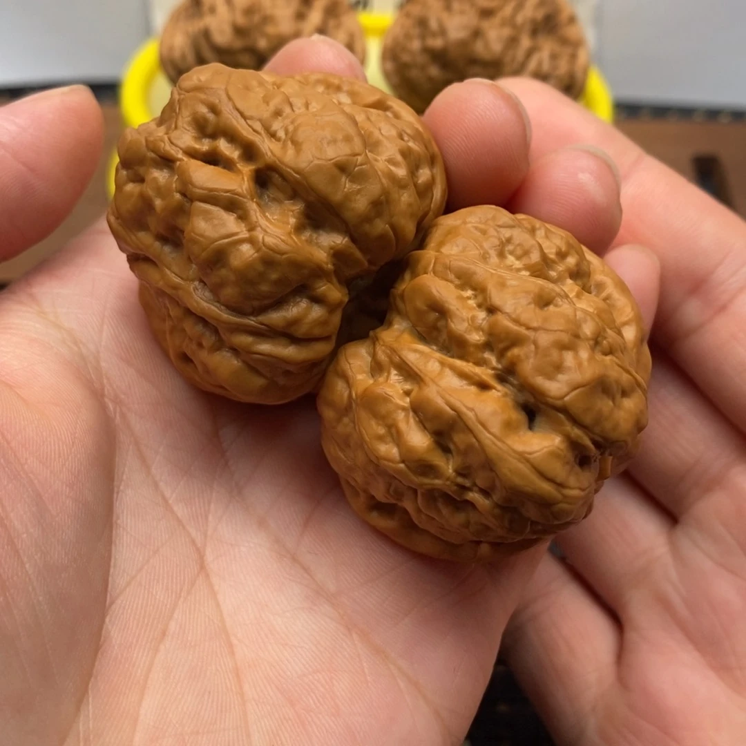 文玩核桃吊坠边42左右