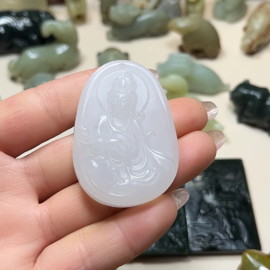 白玉菩提吊坠白玉菩提吊坠