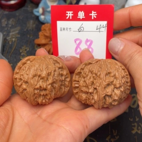 吊坠文玩核桃文玩了吗