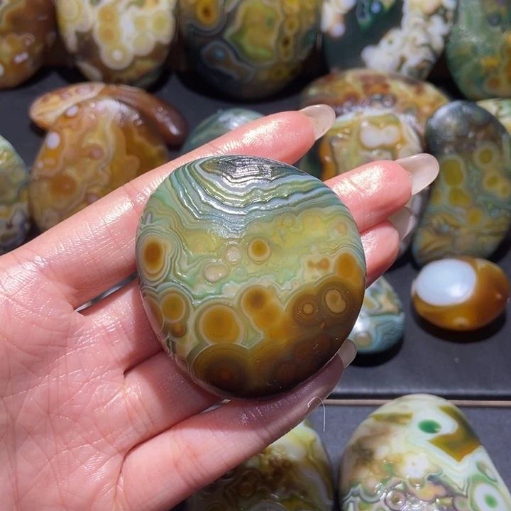 【闪购商品】未镶嵌玛瑙/玉髓珠宝奇石r r