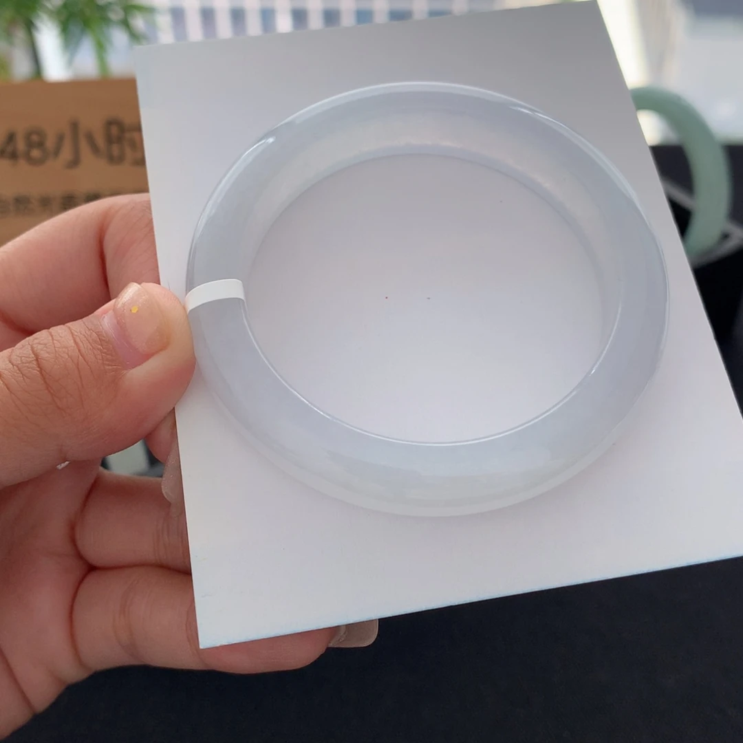 翡翠手镯未镶嵌手镯