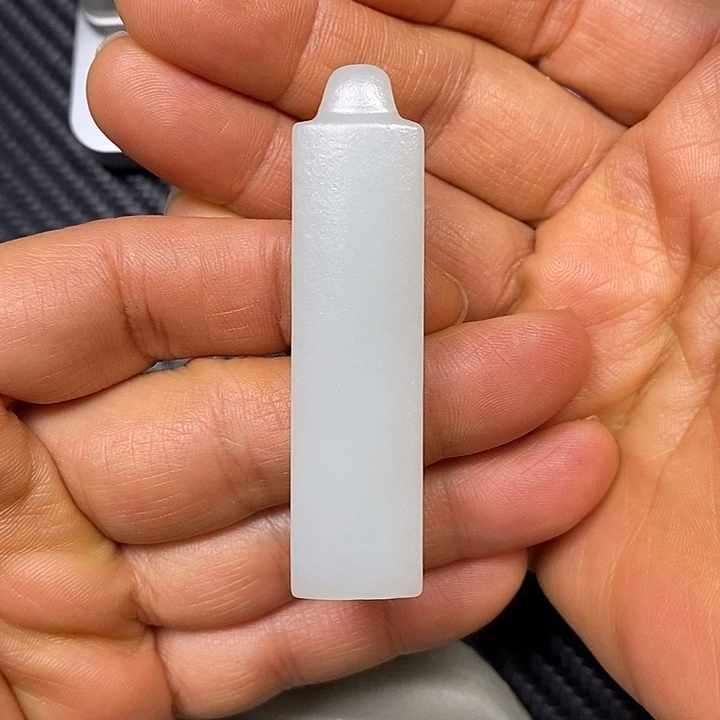 颈饰未镶嵌和田玉勇*哥