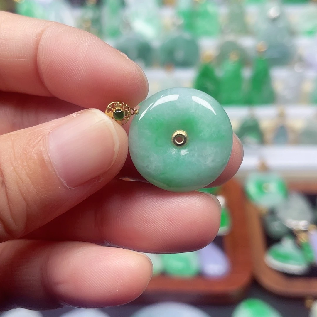 吊坠(不含链)18K金镶嵌翡翠