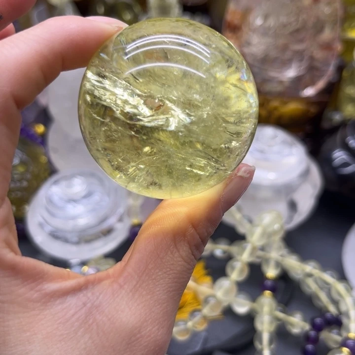 梁***琳未镶嵌珠宝半成品水晶摆件