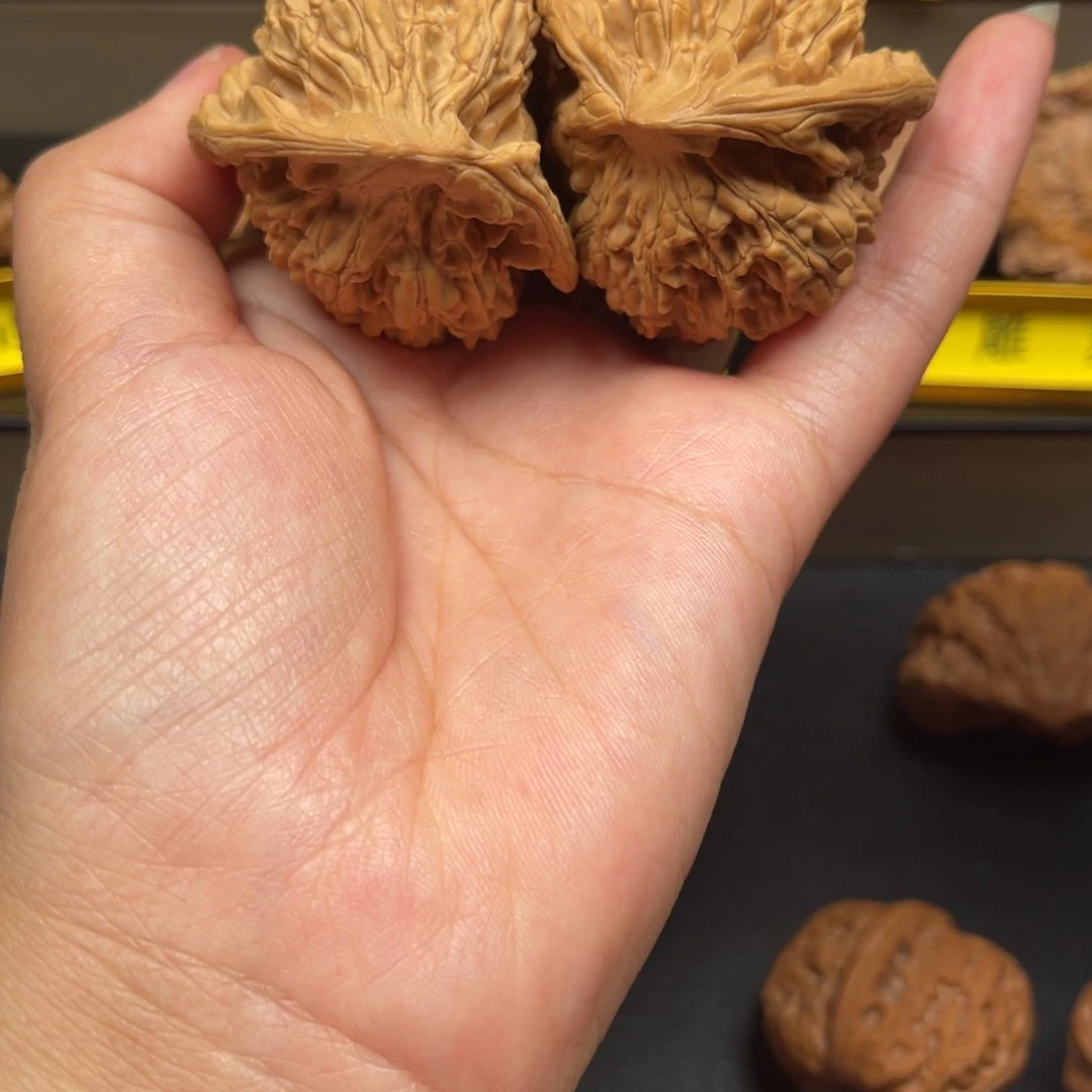 文玩核桃吊坠野*半壁江山