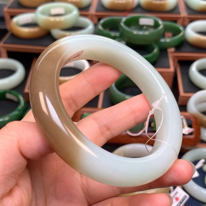 和田玉（糖玉）手镯未镶嵌62