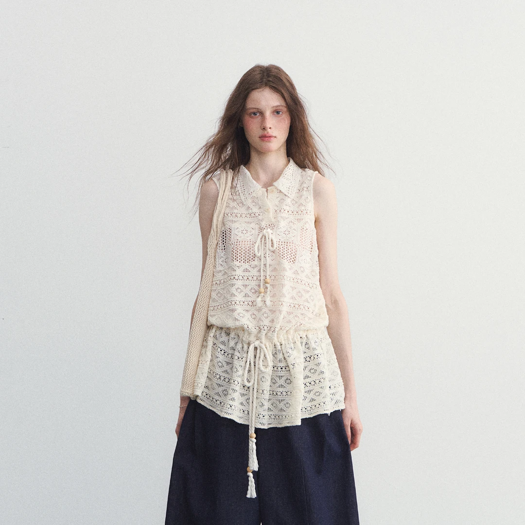 SPEAR YOUTH【专属】“如约而至”法式针织背心镂空收腰polo领上衣