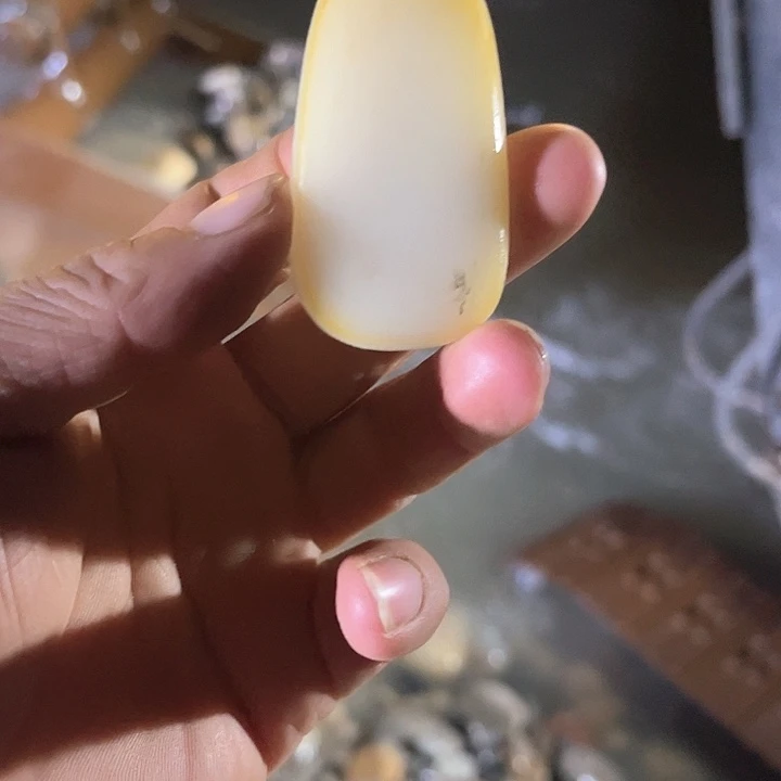未镶嵌和田玉（糖玉）挂件