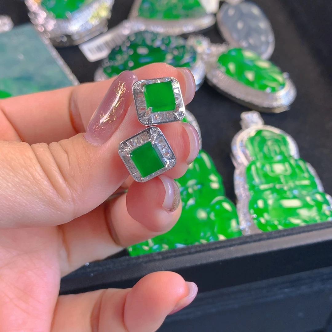 翡翠颈饰银S925镶嵌翡翠