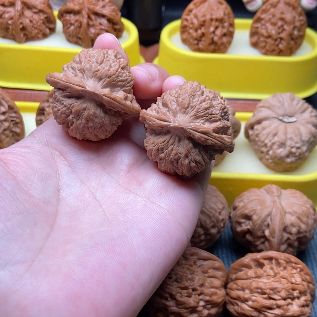 吊坠文玩核桃全品血麒麟