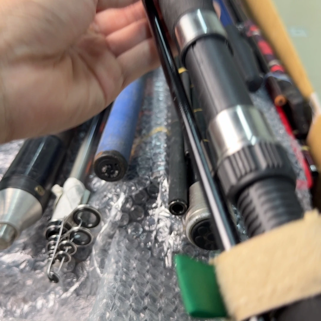 小***哥钓鱼竿孤品微瑕疵