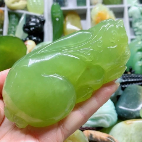 蛇纹石玉未镶嵌手把件