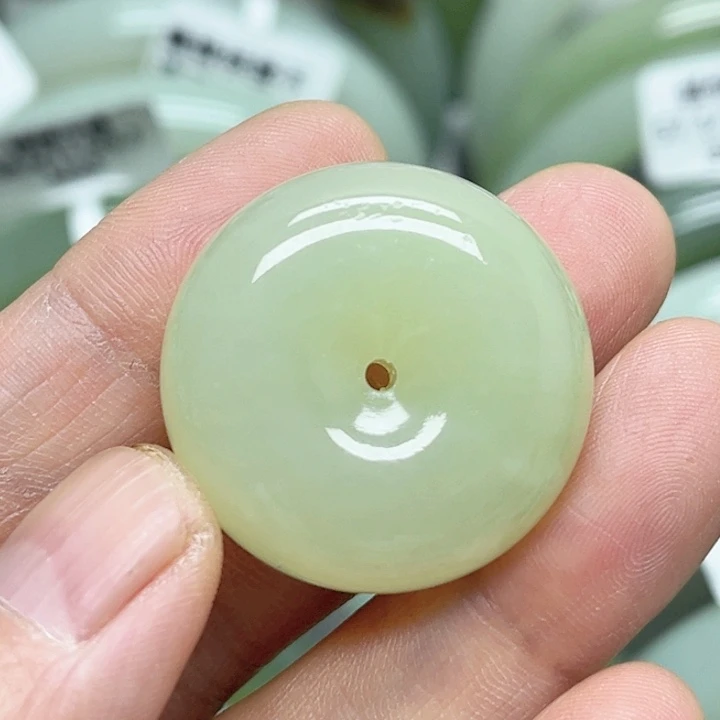 未镶嵌手镯和田玉小*椒