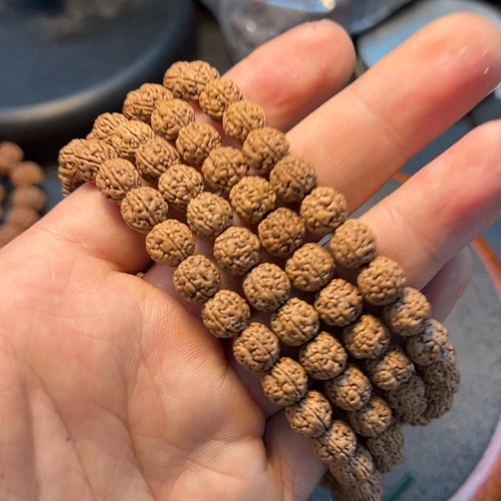 金刚菩提吊坠肌肉龙