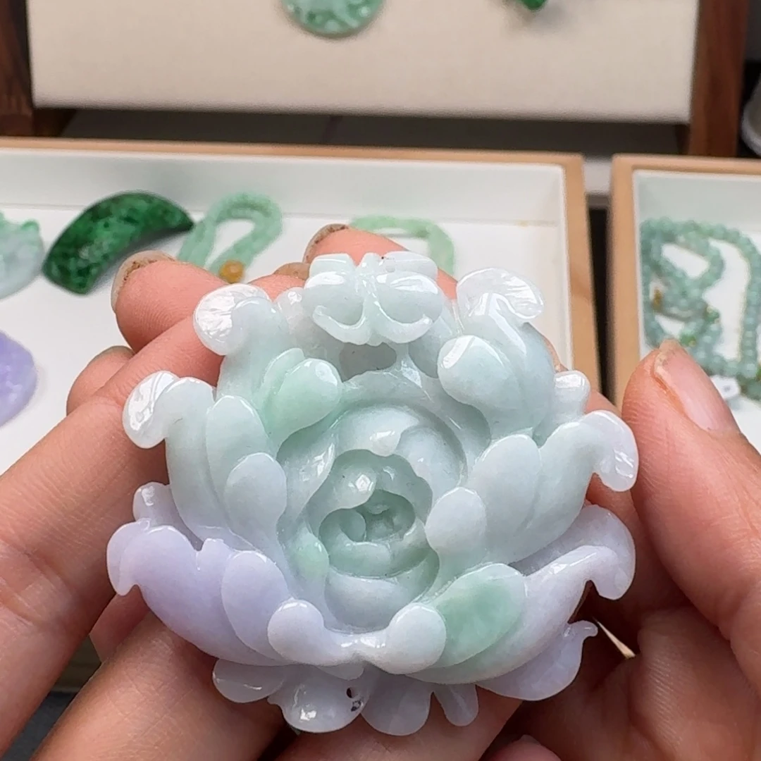 翡翠未镶嵌颈饰翡翠吊坠