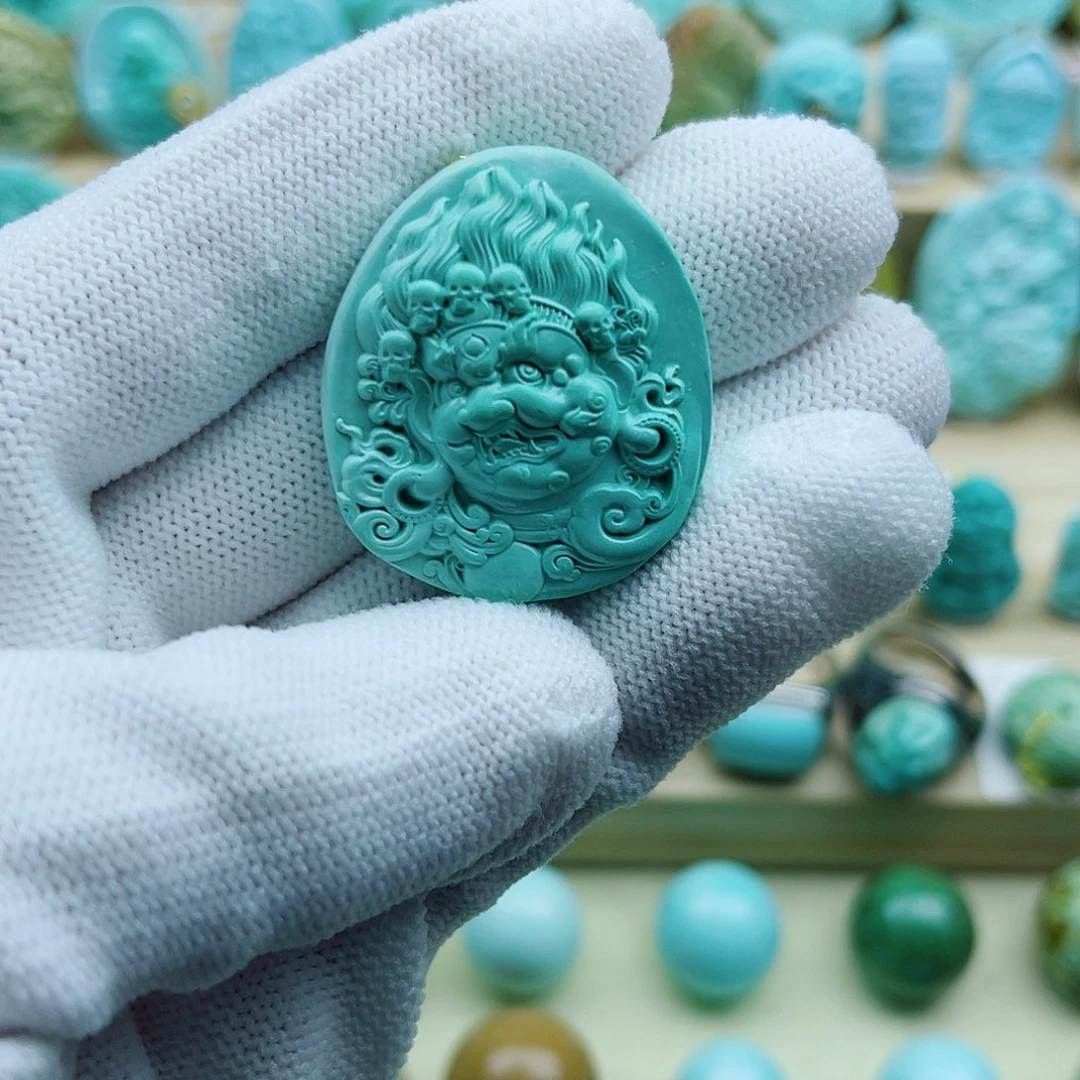 绿松石未镶嵌珠宝奇石