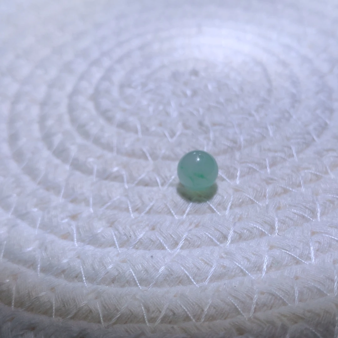 散珠翡翠金丝阳绿卡8