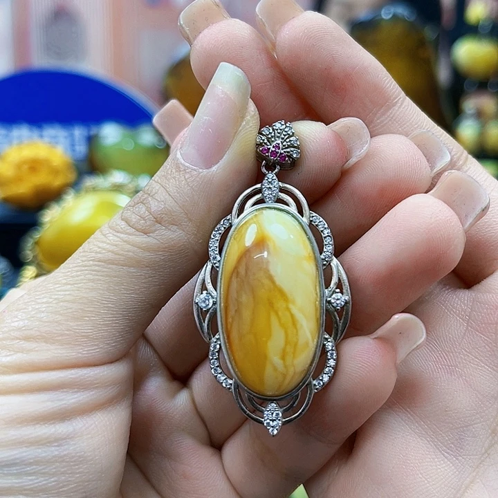 琥珀银S925镶嵌颈饰吊坠