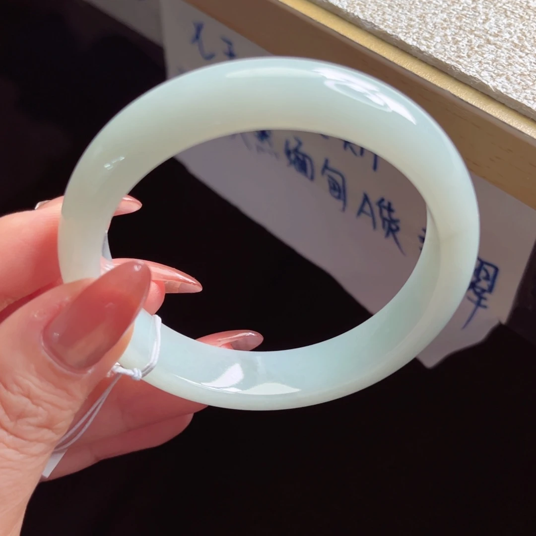 翡翠未镶嵌手镯手镯