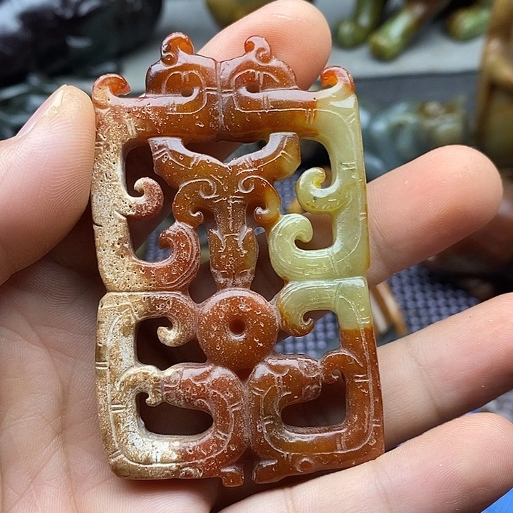 未镶嵌蛇纹石玉颈饰