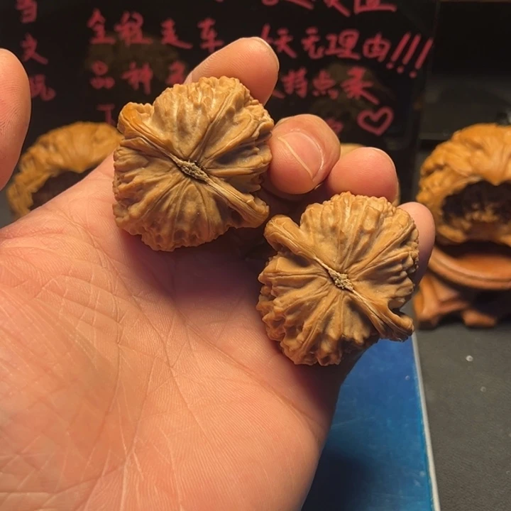 文玩核桃吊坠有修白狮子41