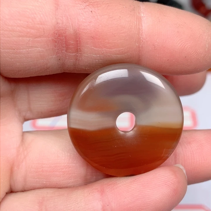 玛瑙/玉髓颈饰未镶嵌健**福