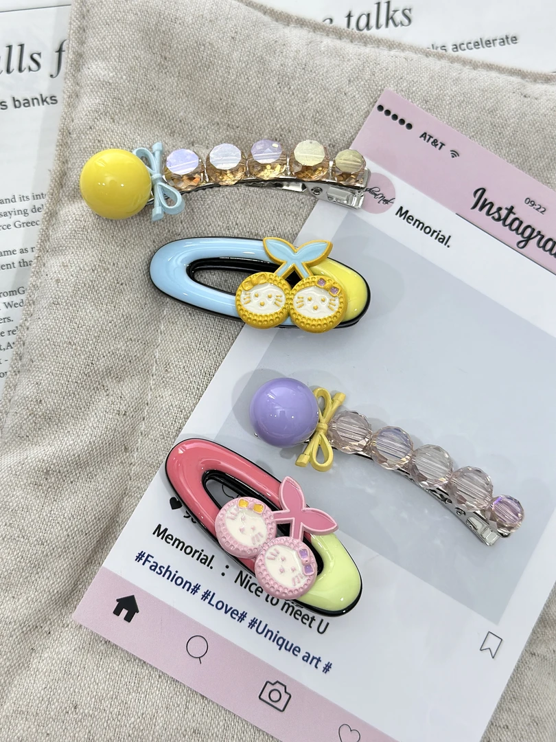 韩版东大门定制款原创设计气质时尚可爱kt水钻发夹（一对） YZ125