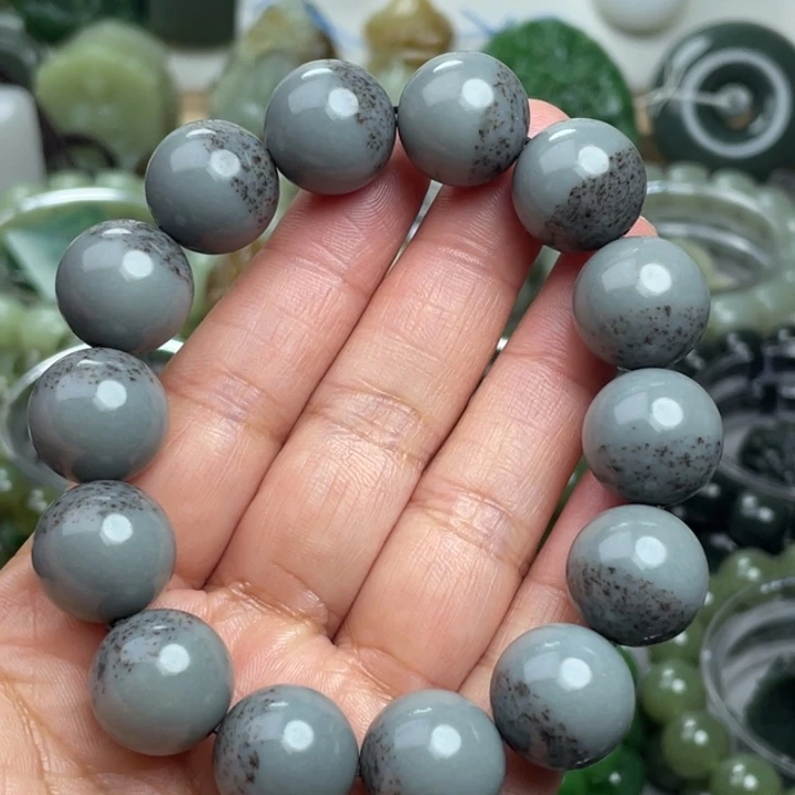 和田玉未镶嵌手串