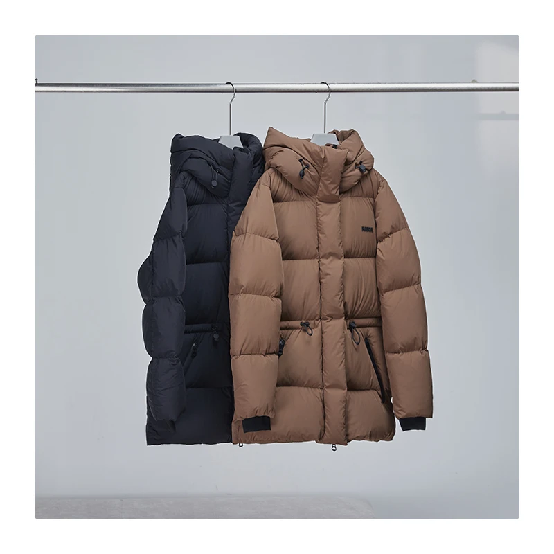 经典极简收腰羽绒服