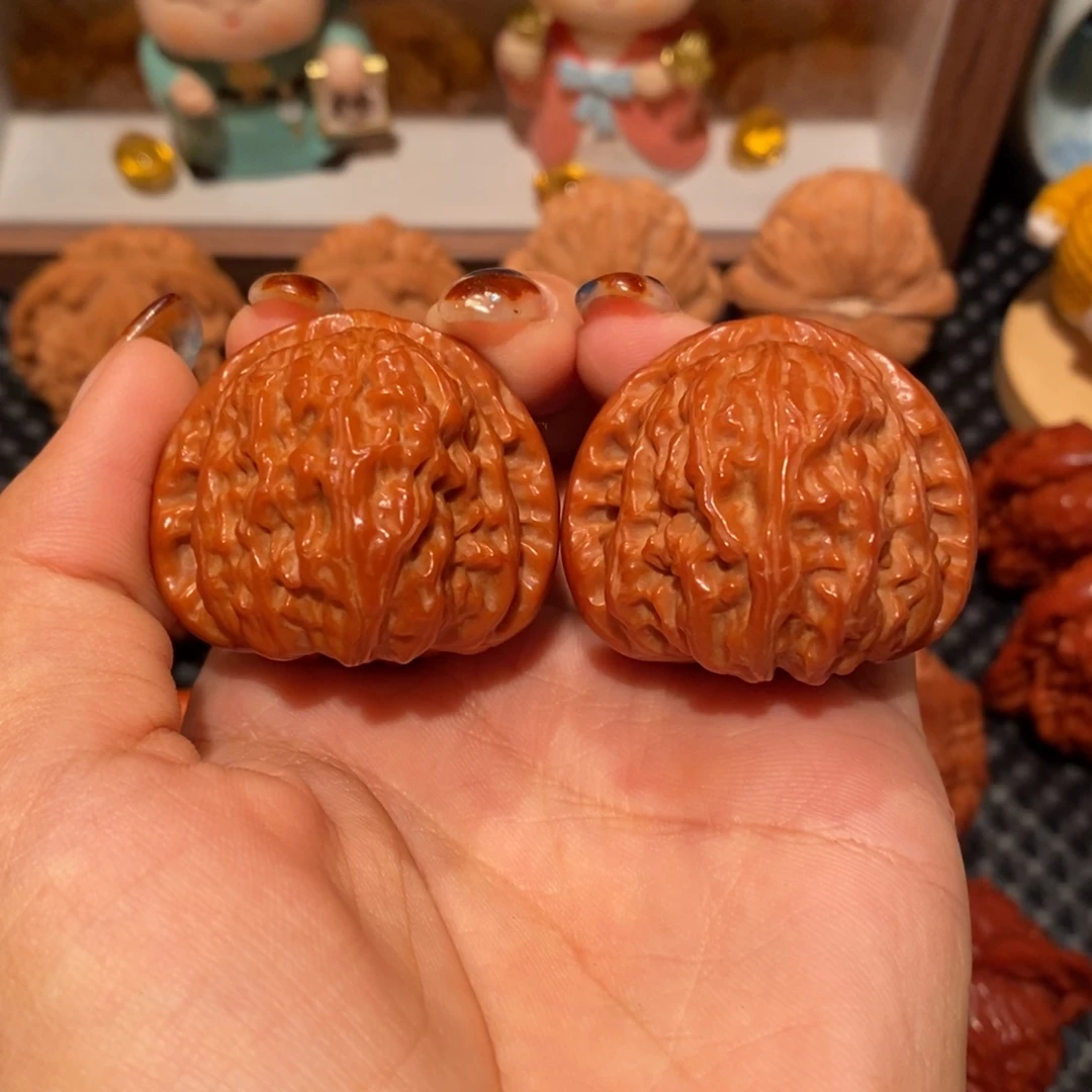 文玩核桃吊坠37白狮子，0469