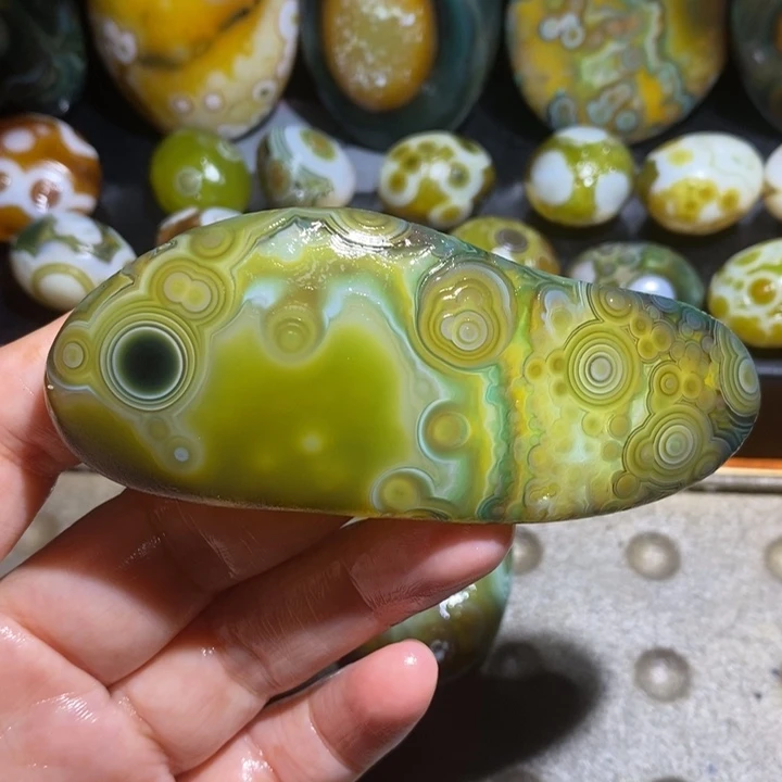 未镶嵌玛瑙/玉髓珠宝半成品66