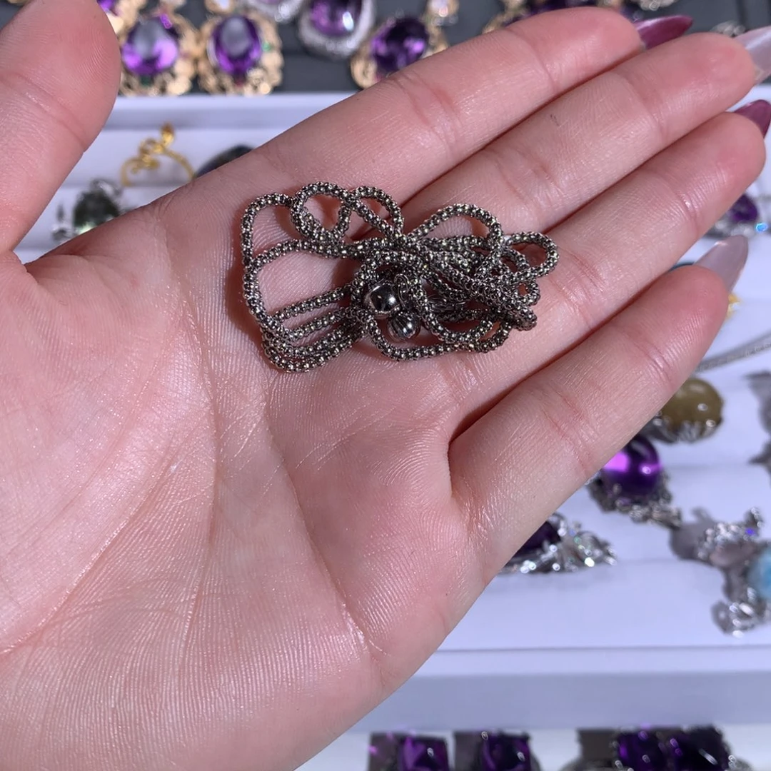 【闪购商品】水晶戒指银S925镶嵌枫*链子