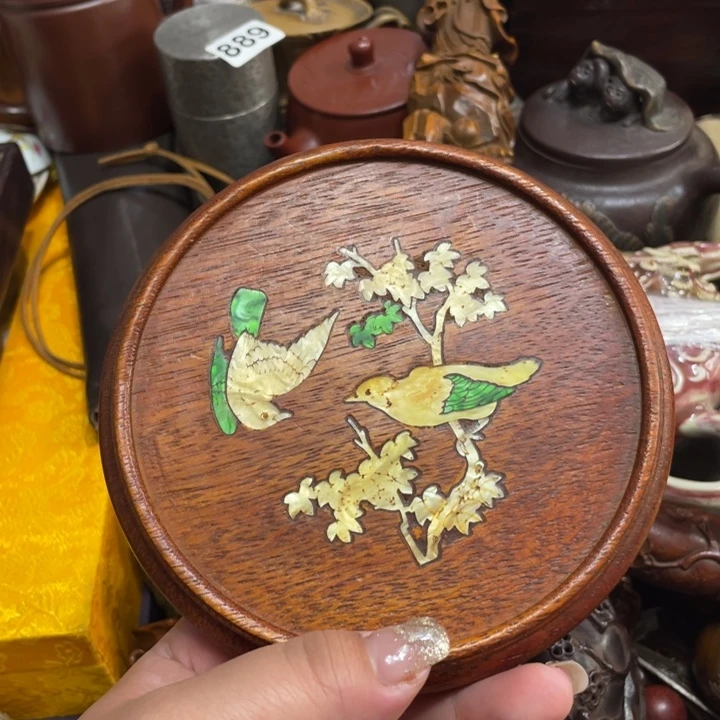 紫檀木类案台木有一个好朋友