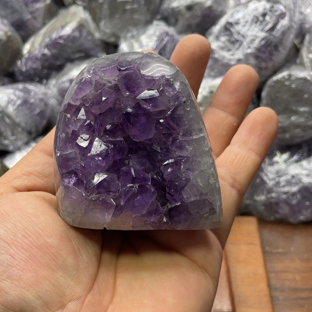 未镶嵌水晶大型摆件（非配饰）