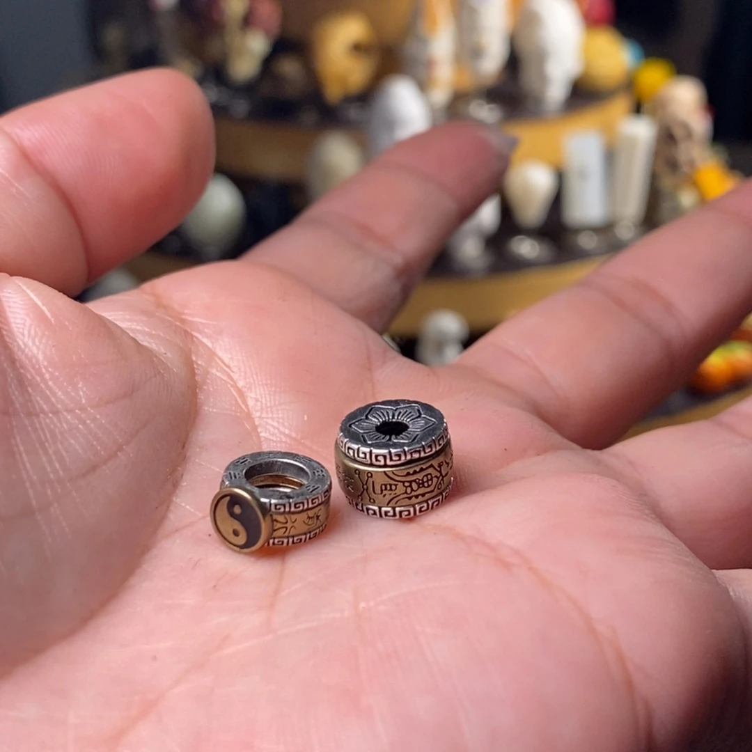 Z***M琉璃/树脂/塑料类文玩配饰