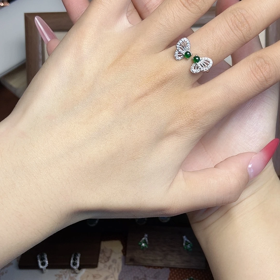 翡翠未镶嵌戒指18