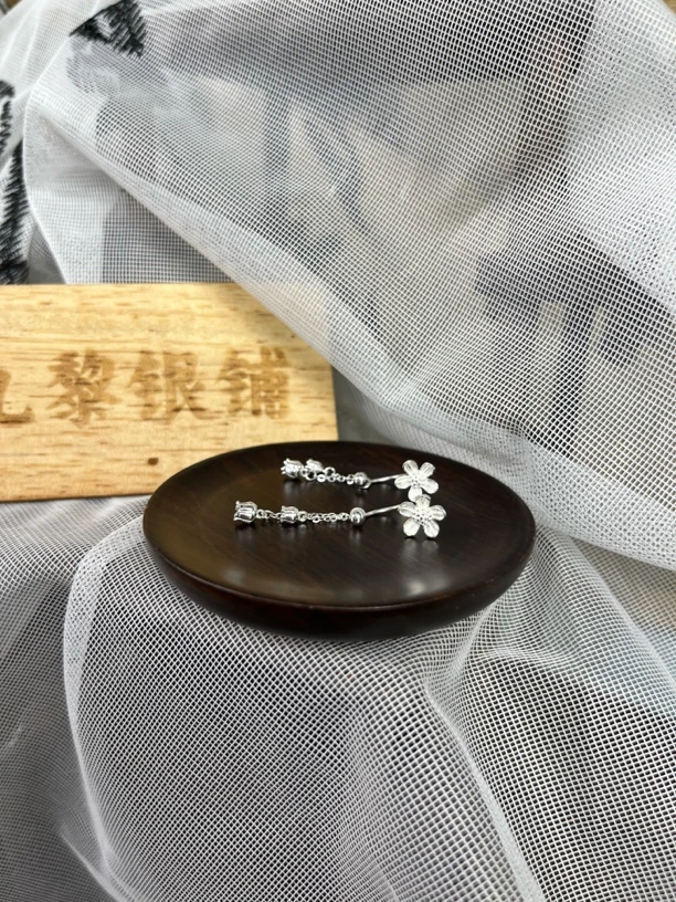 足银耳饰 足银耳饰饰品手工耳环小雏菊养耳洞百搭耳钉