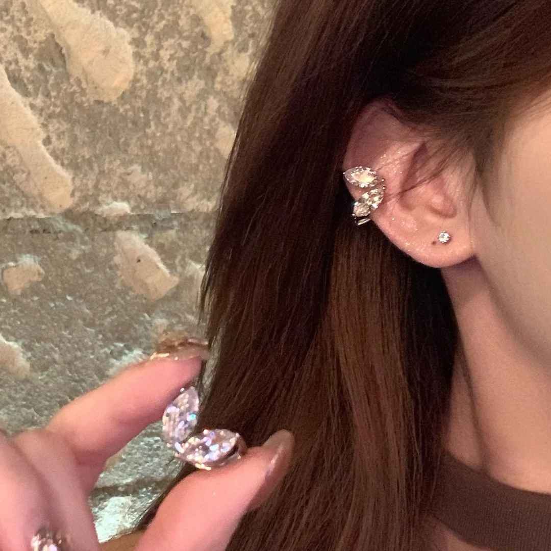 爆闪锆石精灵耳骨夹女奶油甜妹风高级感无耳洞2025秋冬百搭款耳夹