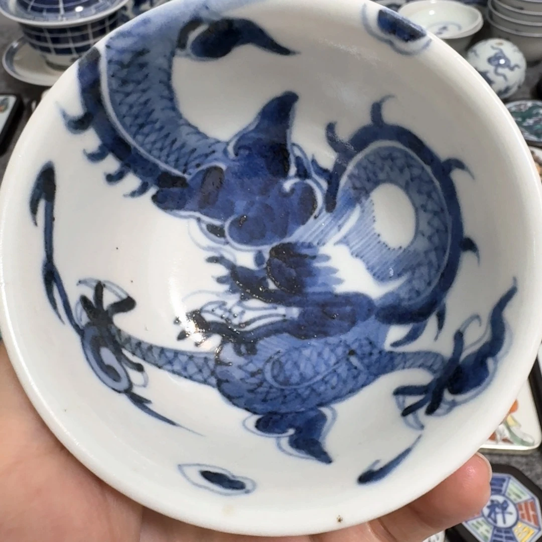明***瓷片青花龙杯一个