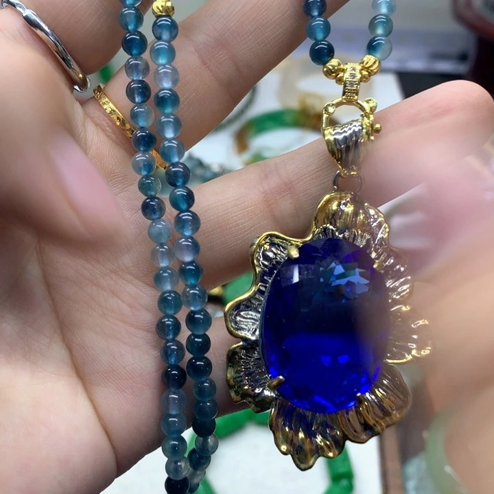 颈饰未镶嵌翡翠吊坠