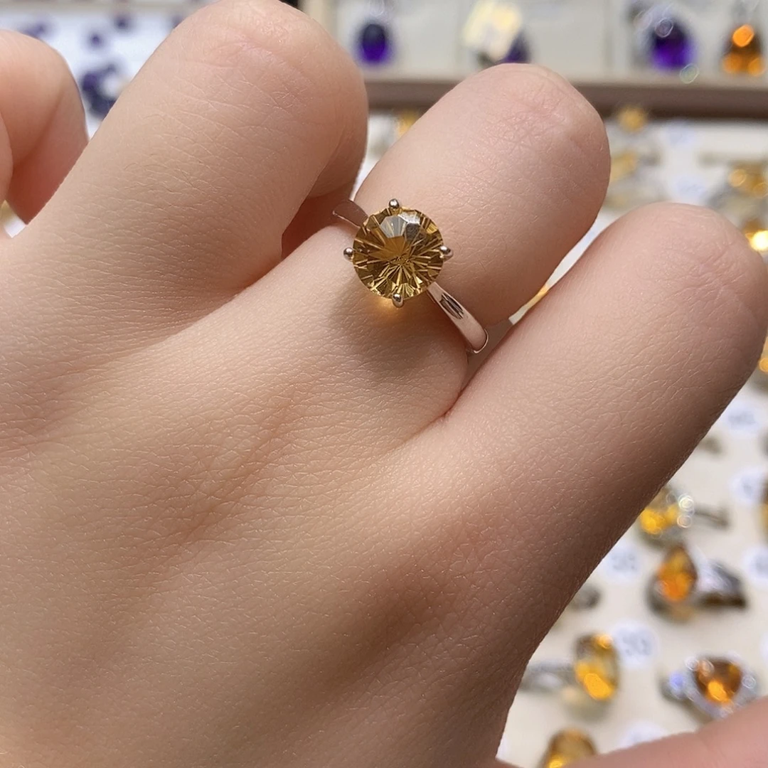 靖***轩水晶银S925镶嵌戒指纯天然黄水晶戒指J