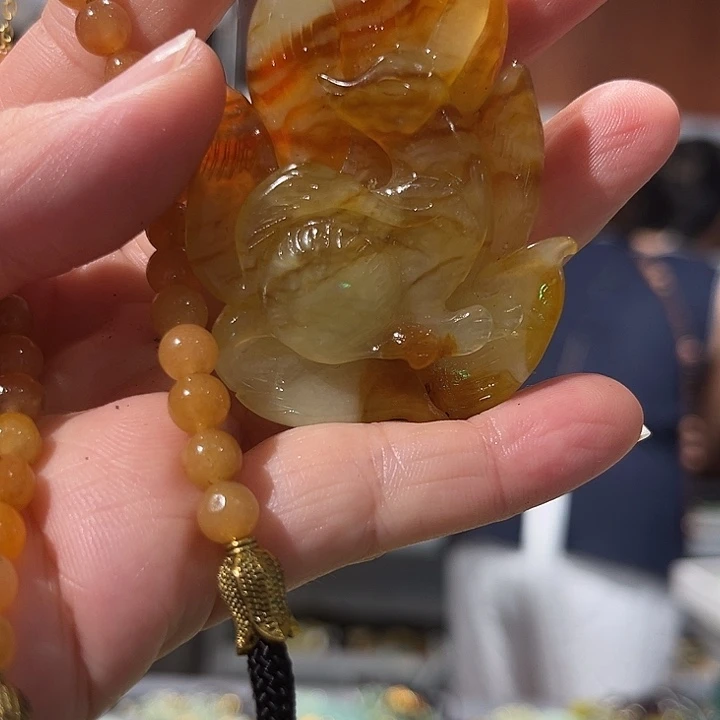 岫玉未镶嵌毛衣链