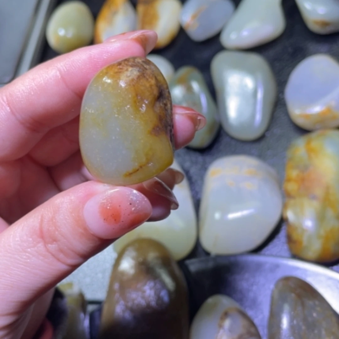 【闪购商品】颈饰未镶嵌和田玉名*