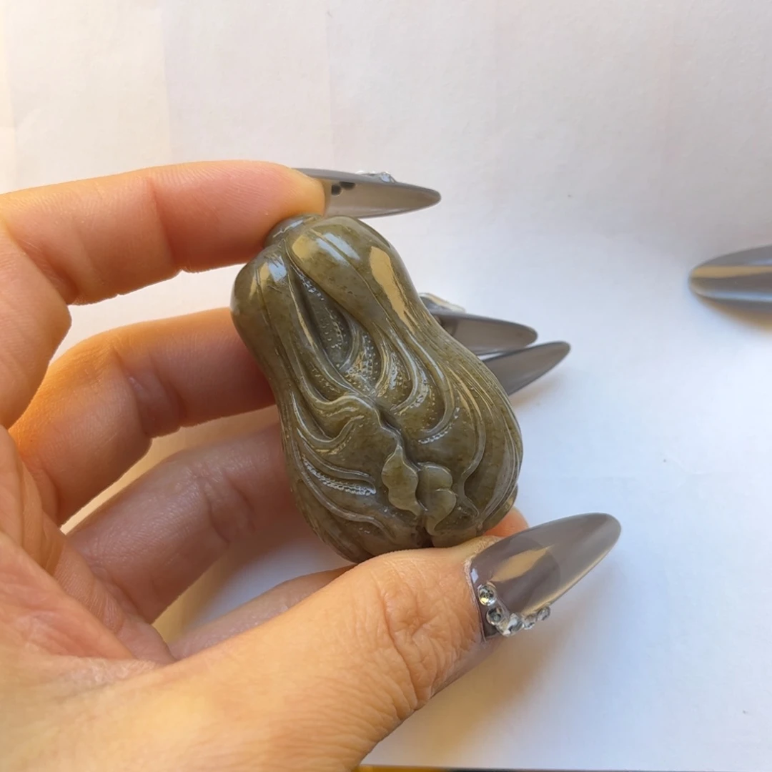 和田玉（糖玉）和田玉吊坠未镶嵌石*语