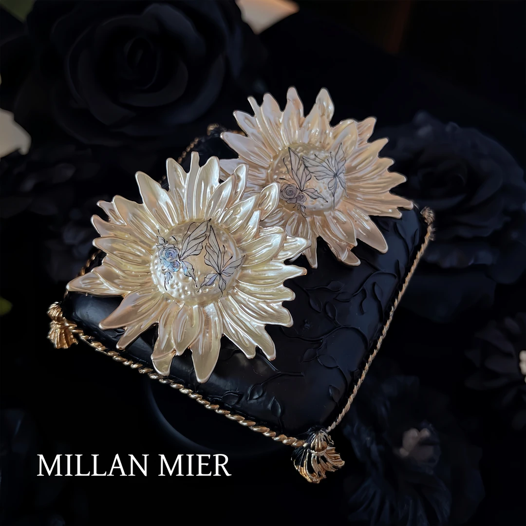 铜合金珐琅耳饰 【雏蝶花】法式嫩黄色耳钉