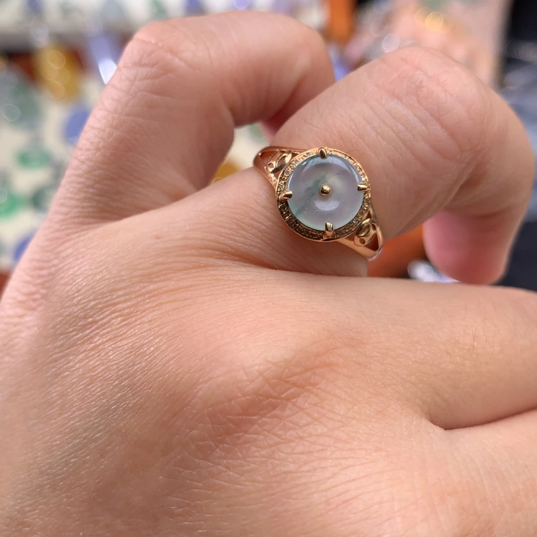 18K金镶嵌戒指翡翠平安扣戒指